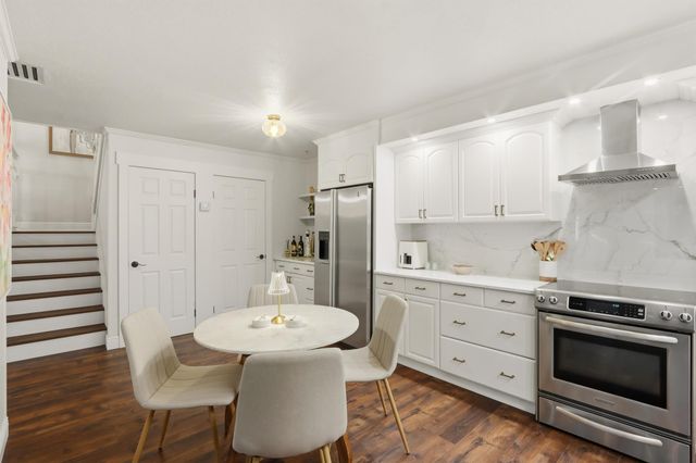 1001 10th Terrace, Palm Beach Gardens, FL 33418