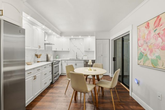 1001 10th Terrace, Palm Beach Gardens, FL 33418