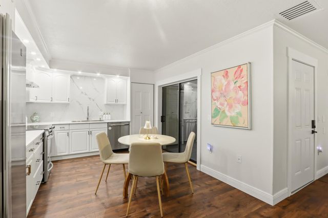 1001 10th Terrace, Palm Beach Gardens, FL 33418