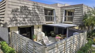 1001 10th Terrace, Palm Beach Gardens, FL 33418