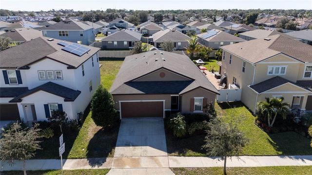 689 MEADOW POINTE DR, Haines City, FL 33844