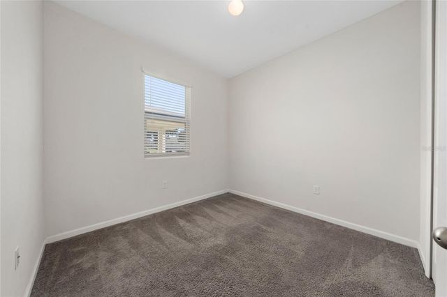 689 MEADOW POINTE DR, Haines City, FL 33844