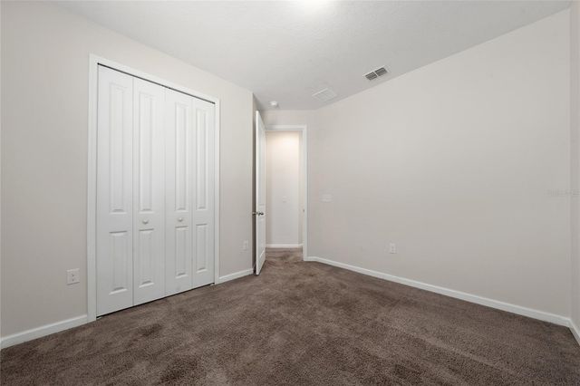 689 MEADOW POINTE DR, Haines City, FL 33844