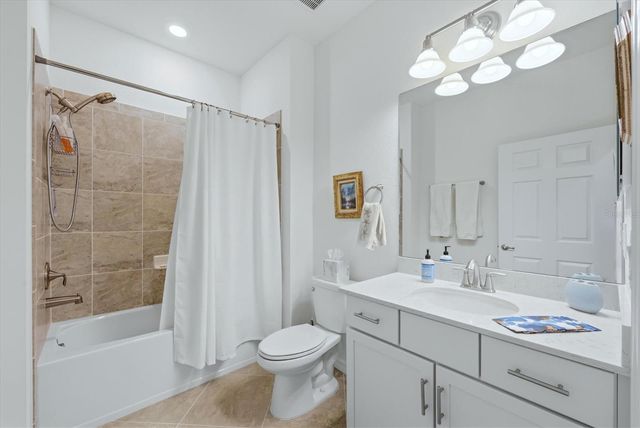 7412 DIVOT LOOP 7412, Bradenton, FL 34202