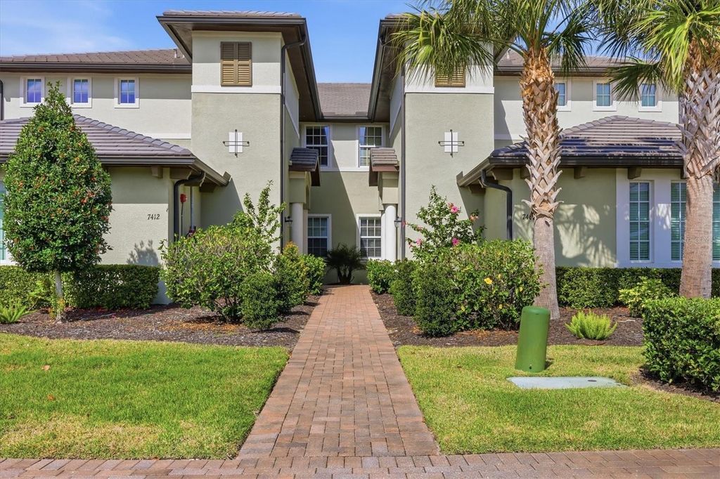 7412 DIVOT LOOP 7412, Bradenton, FL 34202