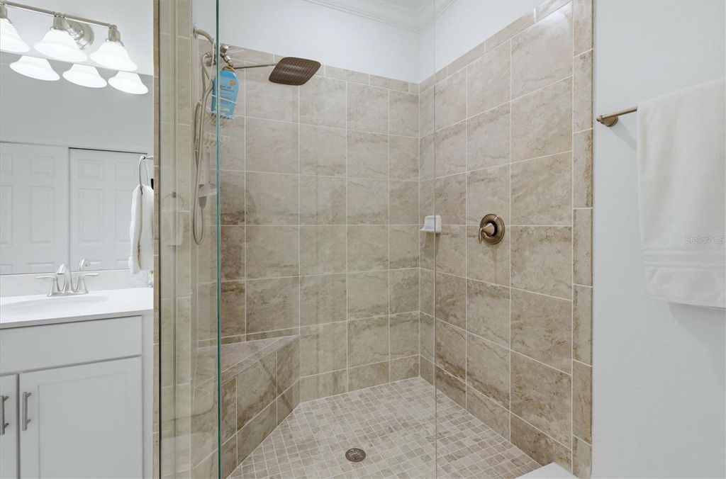 Image 24 of property listing at 7412 DIVOT LOOP 7412, Bradenton, FL 34202
