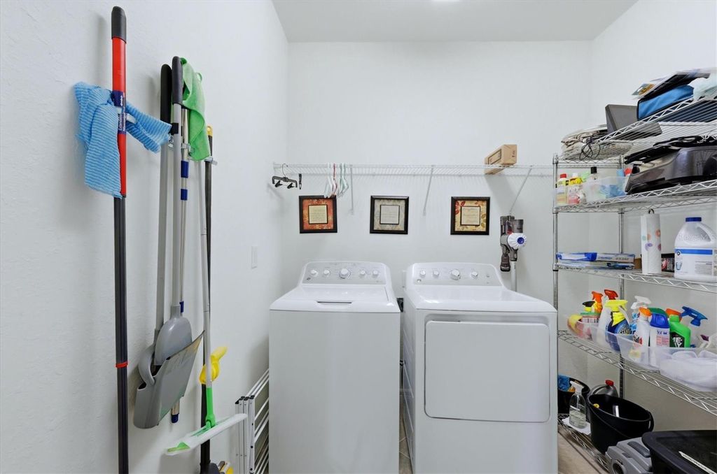 Image 30 of property listing at 7412 DIVOT LOOP 7412, Bradenton, FL 34202