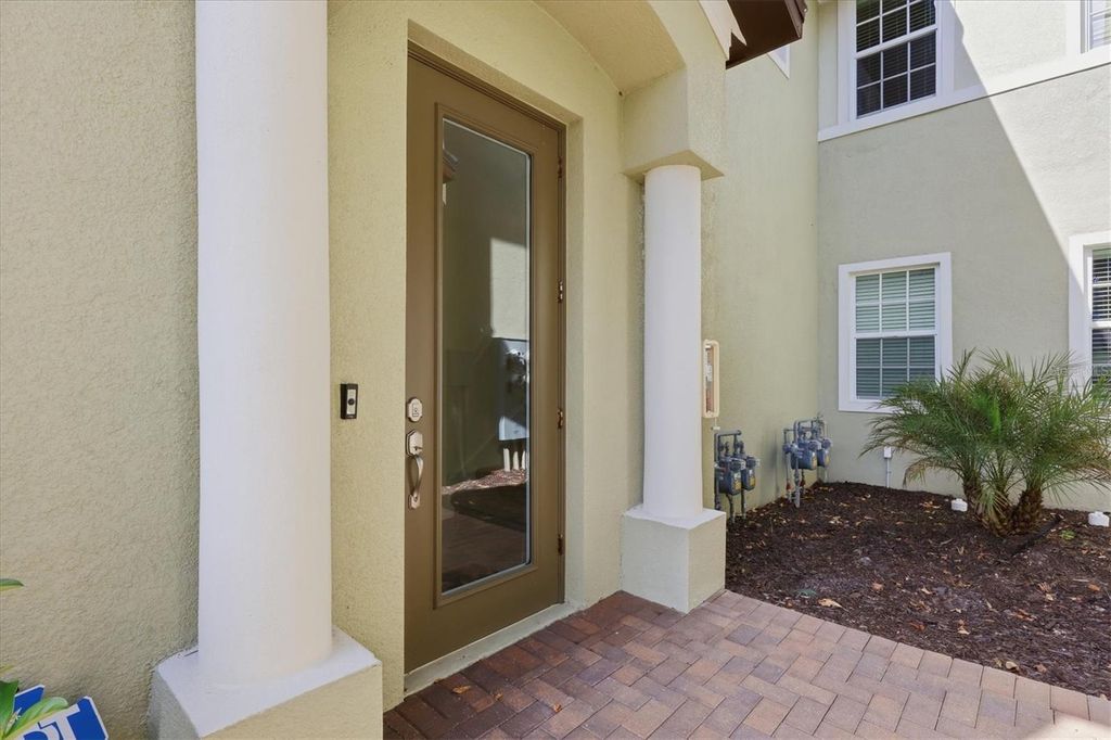 Image 5 of property listing at 7412 DIVOT LOOP 7412, Bradenton, FL 34202