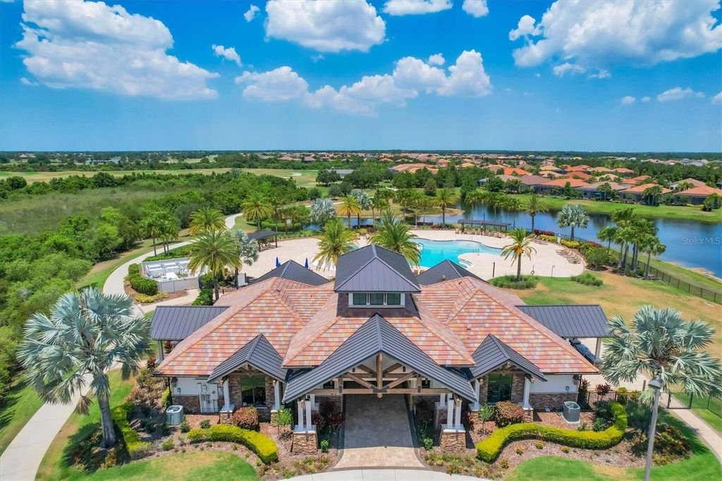 Image 60 of property listing at 7412 DIVOT LOOP 7412, Bradenton, FL 34202