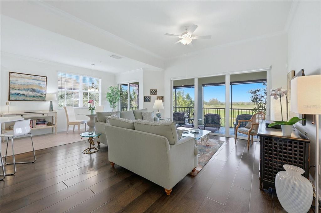 Image 7 of property listing at 7412 DIVOT LOOP 7412, Bradenton, FL 34202