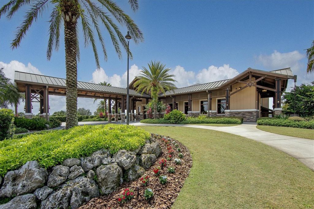 Image 67 of property listing at 7412 DIVOT LOOP 7412, Bradenton, FL 34202