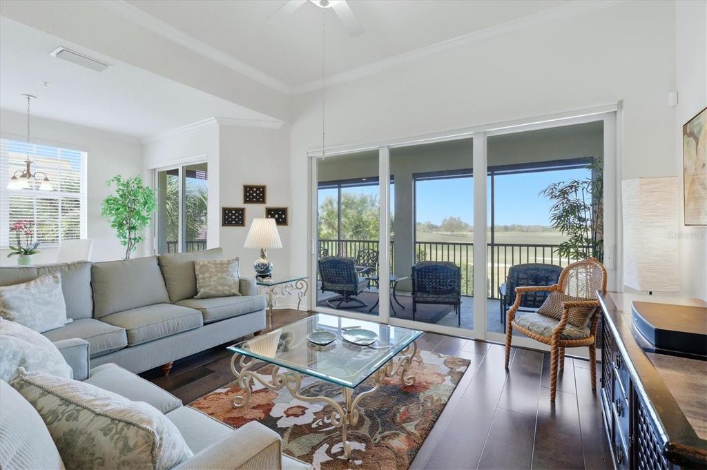 Image 8 of property listing at 7412 DIVOT LOOP 7412, Bradenton, FL 34202