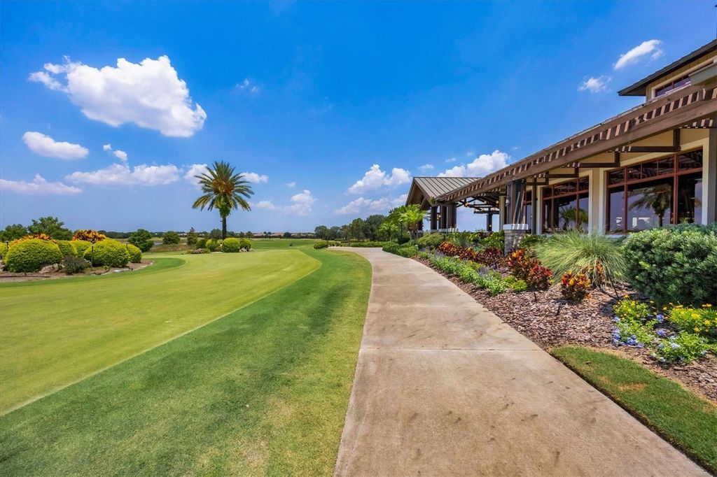 Image 71 of property listing at 7412 DIVOT LOOP 7412, Bradenton, FL 34202
