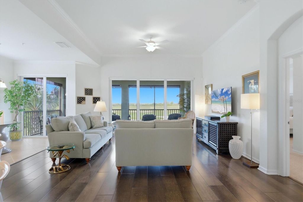 Image 9 of property listing at 7412 DIVOT LOOP 7412, Bradenton, FL 34202