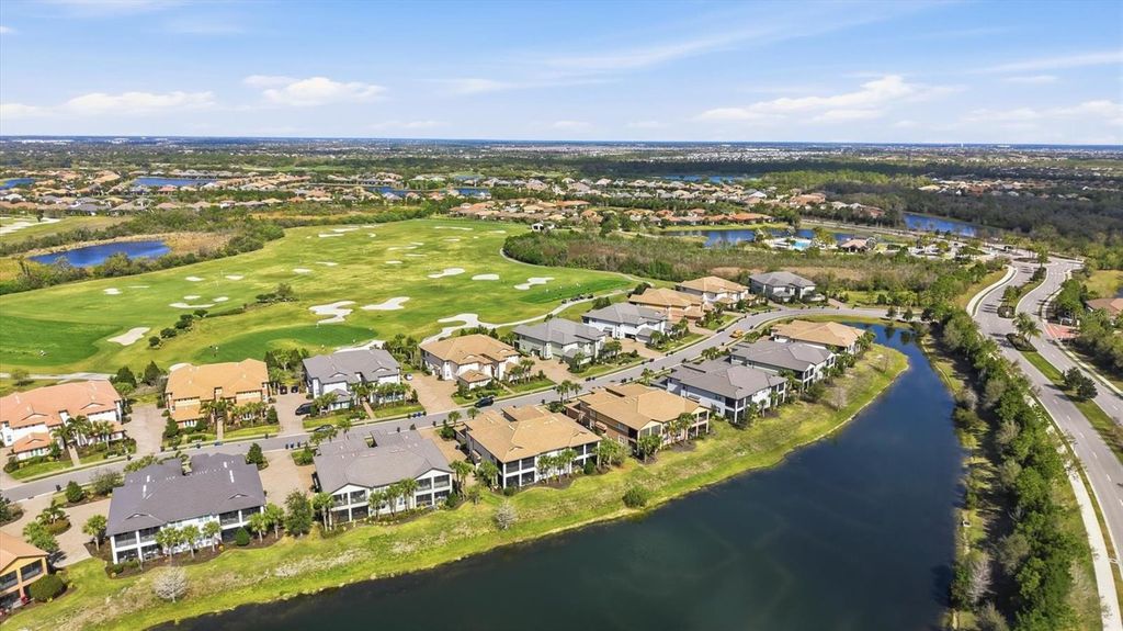 Image 83 of property listing at 7412 DIVOT LOOP 7412, Bradenton, FL 34202