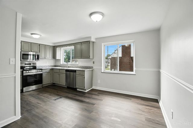 20 Clark Road, Reading, OH 45215