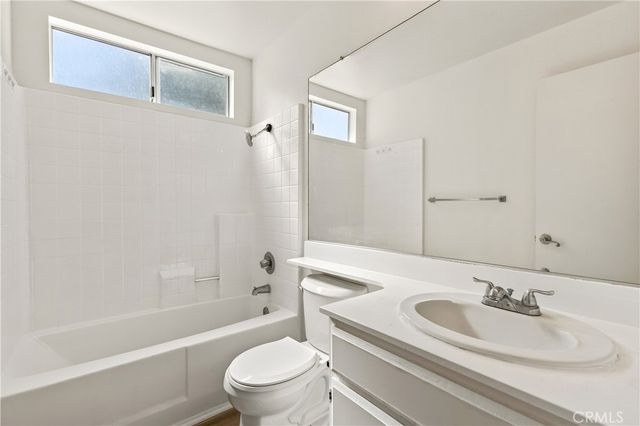 16377 Lakeshore 2C, Lake Elsinore, CA 92530