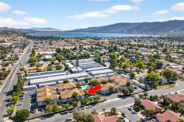 16377 Lakeshore 2C, Lake Elsinore, CA 92530