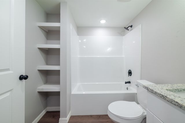 1007 N Rodeo St, Gladewater, TX 75647