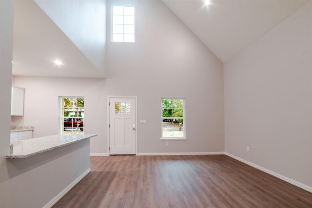 1007 N Rodeo St, Gladewater, TX 75647