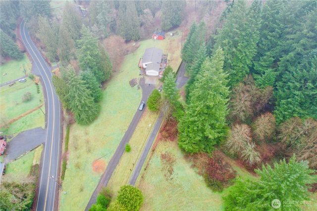 2037 Delameter Road, Castle Rock, WA 98611
