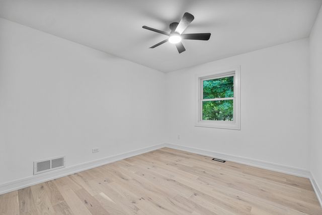 14463 W Hickory Avenue, Lemont, IL 60439