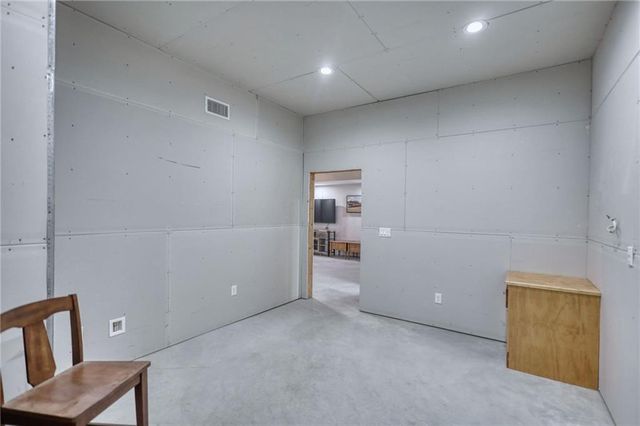 2133 Braswell Lane, Loganville, GA 30052