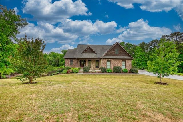 2133 Braswell Lane, Loganville, GA 30052