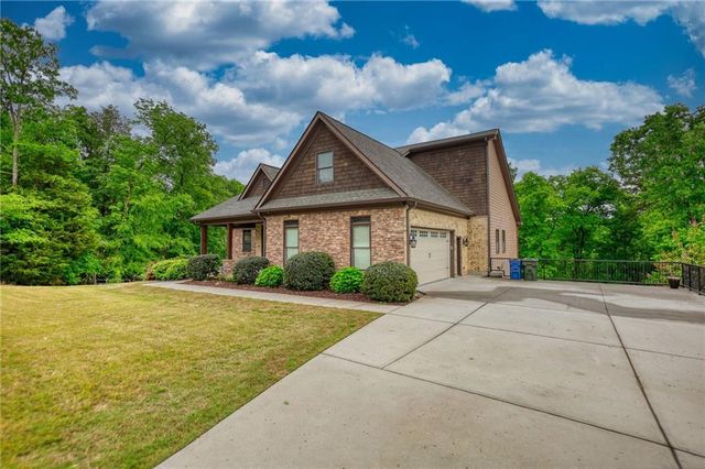 2133 Braswell Lane, Loganville, GA 30052
