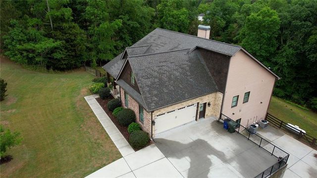 2133 Braswell Lane, Loganville, GA 30052