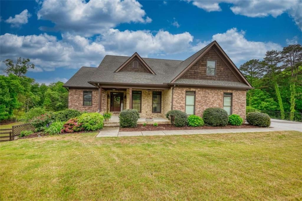 2133 Braswell Lane, Loganville, GA 30052
