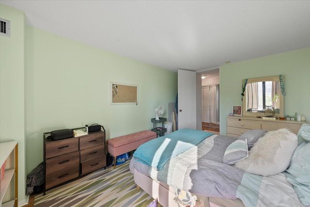 929 N Astor STREET #405, Milwaukee, WI 53202