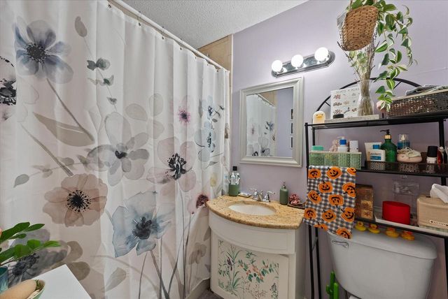 929 N Astor STREET #405, Milwaukee, WI 53202