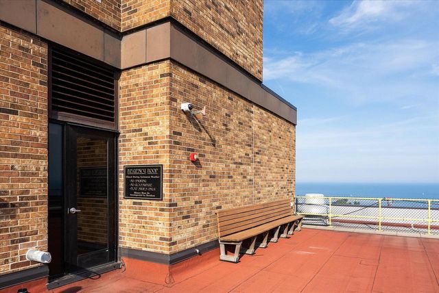 929 N Astor STREET #405, Milwaukee, WI 53202