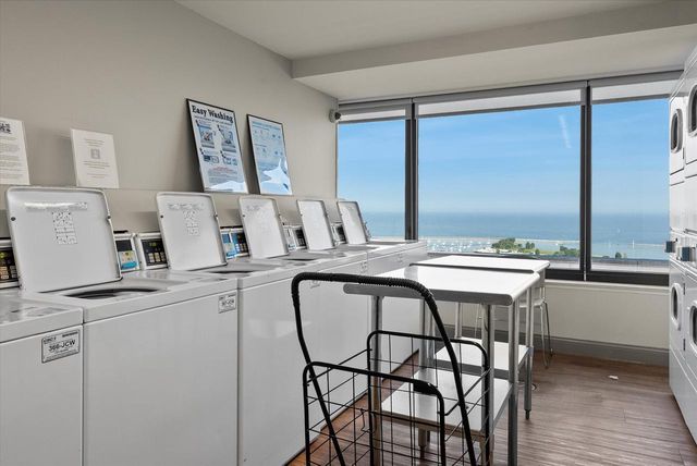 929 N Astor STREET #405, Milwaukee, WI 53202