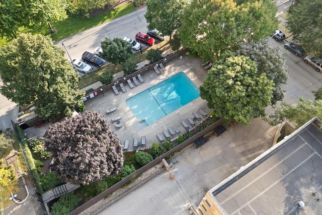 929 N Astor STREET #405, Milwaukee, WI 53202