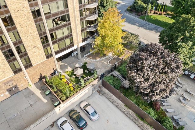 929 N Astor STREET #405, Milwaukee, WI 53202