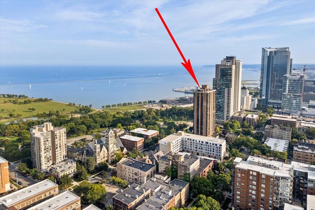 929 N Astor STREET #405, Milwaukee, WI 53202