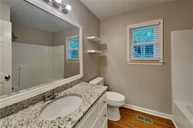 600 Glendale Forest Drive, Woodstock, GA 30189
