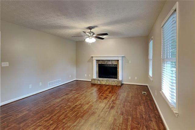 600 Glendale Forest Drive, Woodstock, GA 30189