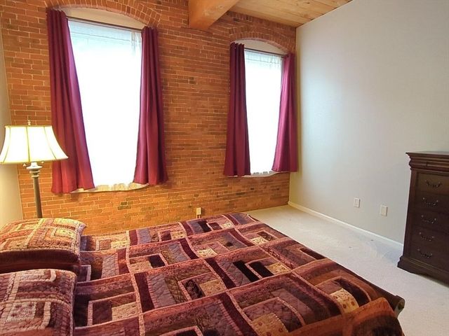 2 School 311, Lincoln, RI 02802