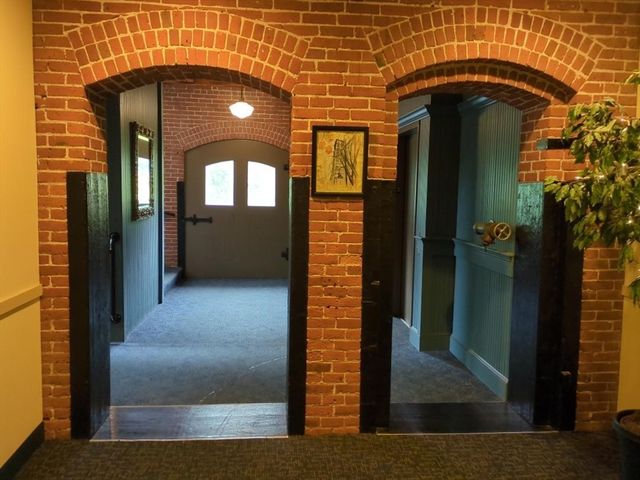 2 School 311, Lincoln, RI 02802