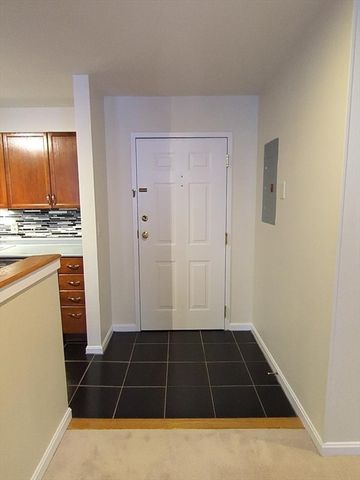 2 School 311, Lincoln, RI 02802