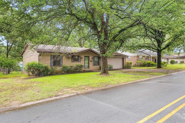 302 Longfield Avenue, Sherwood, AR 72120