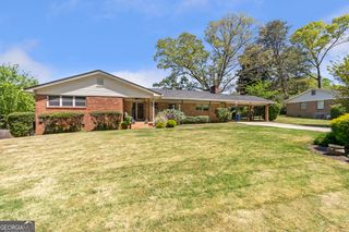 2037 Pine Tree Trail, Gainesville, GA 30501