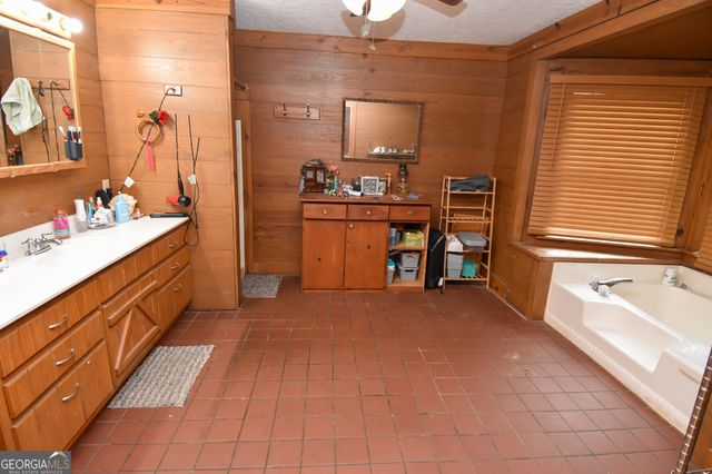 350 Double Bridge Road, Thomaston, GA 30286