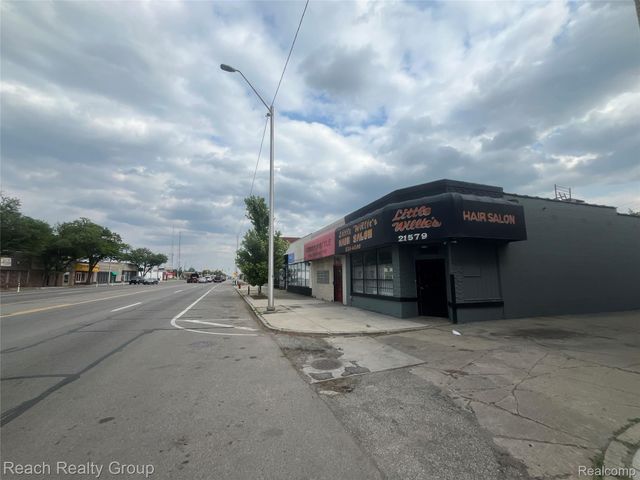 21603 Grand River Avenue, Detroit, MI 48219