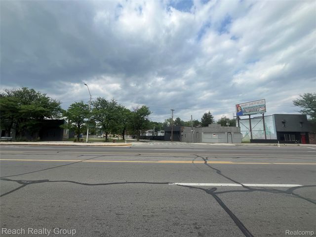 21603 Grand River Avenue, Detroit, MI 48219