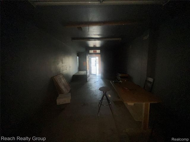 21603 Grand River Avenue, Detroit, MI 48219