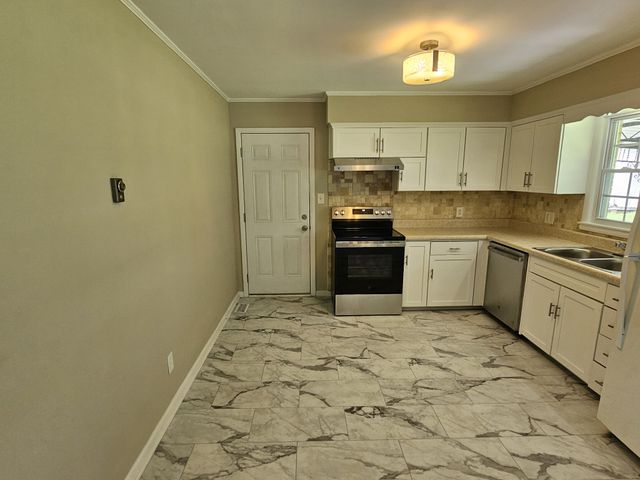 651 Lynnwood Ave, Lewisburg, TN 37091